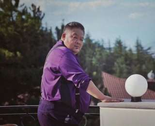 香港演員林雪回應“賭博輸光家產，連夜駕車跑路離開香港”：我沒有欠錢，我大把錢