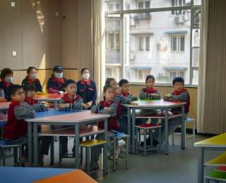 保潔阿姨當主角！鋼花小學為校園健康守門人充電