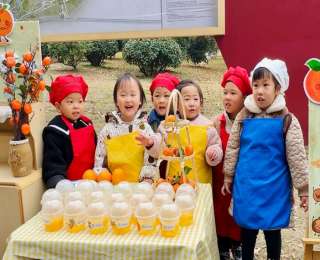 我的第一罐“好朋友”：大雪时节，萌娃与橘罐的温暖约定