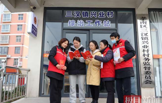 高速志愿者送法上门，让法治精神随车流延伸