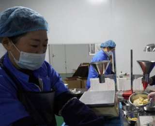 鹤峰小土豆“炸”出千万产值，精深加工让传统作物变身“致富金豆”