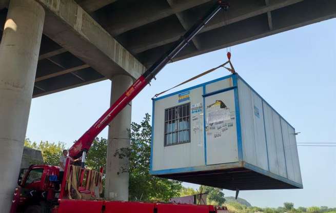 桥下杂物“清零”，还村民安全整洁环境