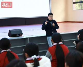 让孩子们的视野飞跃群山——咸安大幕乡基础教育公益课程“开讲啦”