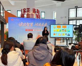 读出智慧、问出未来！金牌讲书人蒋璐在江城书房开讲，解锁亲子阅读“密码”
