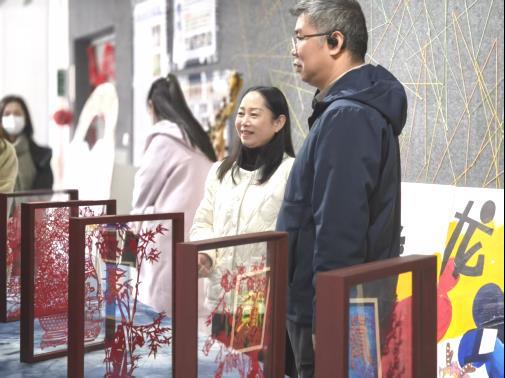 当非遗纸艺遇上校园美育，藏龙二小“三级课程”让传统文化活起来