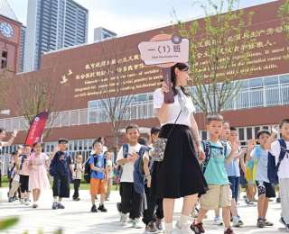 优质均衡托举成长希望，“四大文化”涵养多彩未来！硚口五育融合绘就育人新图景