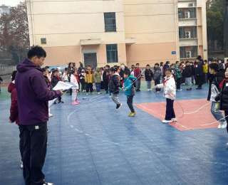 青春力量领航！钢花小学青年教师主导体育活动月获圆满成功