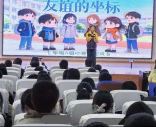 校园心理剧一票难求！学生自编自演，演绎青春心事引共鸣