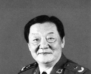 著名导演翟俊杰病逝，一生献给电影，获金鸡奖终身成就奖。为了尽孝，曾带着80岁老母亲到剧组拍戏