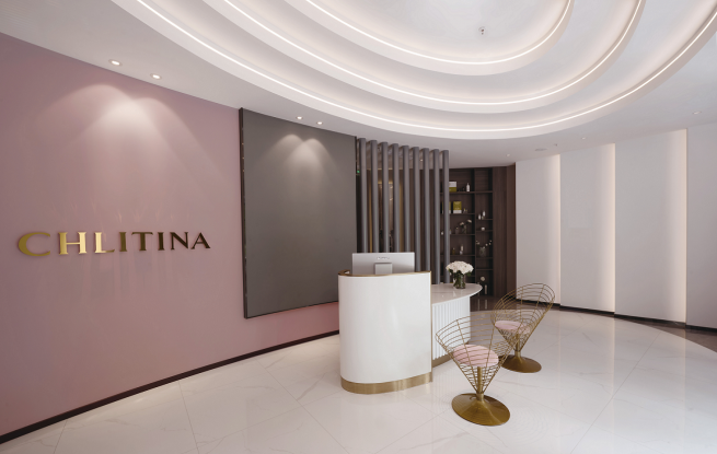 官宣刘诗诗刷屏后，克丽缇娜“引爆”招商