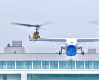 我国6吨级倾转旋翼无人飞行器在四川首飞