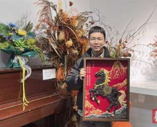 定格鲜花之美！襄阳两位90后跨界开拓“永生花”卖全球