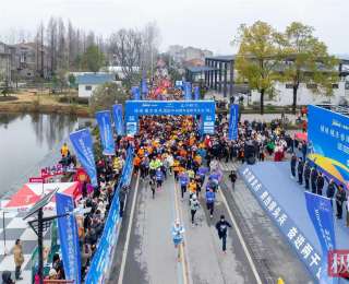 骐骥驰骋 一马当“仙”！仙桃4200多人奔跑迎新年