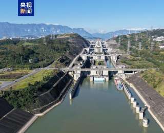2025年三峡船闸年通过量、升船机年客运量双创历史新高