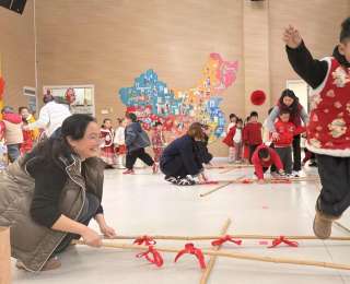 幼儿园举行元旦游园会，中草药文化与民俗体验碰撞迎新年