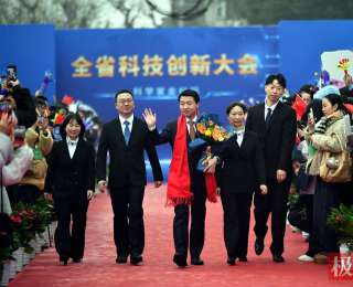 扎根家乡护心脑健康！80后教授杨简斩获湖北科技进步一等奖