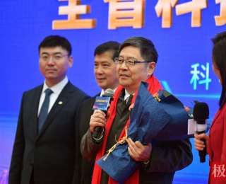 丁烈云院士亮相湖北科技创新大会红毯，畅谈智能建造未来蓝图