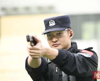 57秒！十堰特警郑晓煜的“枪王”之路