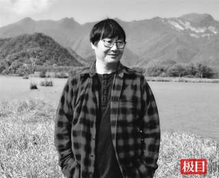 曉蘇女兒落淚憶父親：帶病筆耕，睡眠很少，有時(shí)天不亮就起身寫作