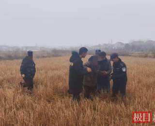 九旬老人寒夜走失，民警彻夜“地毯式”搜寻助其归家