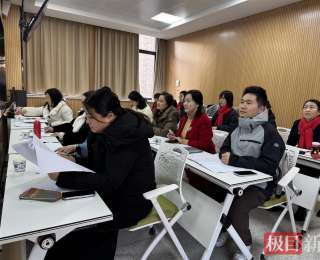 “凤凰花”绽放三校，让教师们直呼“干货满满”