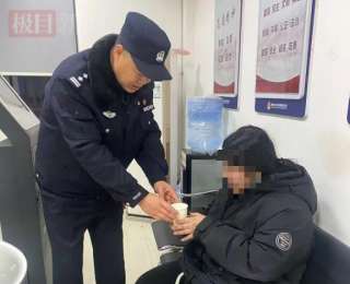 母女赌气车站走散，民警垫付火车票助其车上团圆