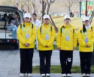 鄂州职大志愿者助力鄂州园博园顺利开园