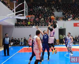 蒲阳冬夜“篮”不住，健身热潮应城涌