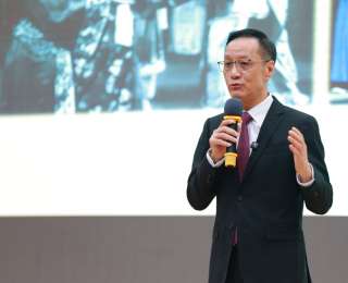 冯远征做客中国科学院大学，与师生共话“艺术人生”