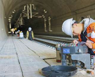 预计年中开通 西十高铁开始静态验收