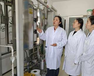 这家创新工作室，从废油里“淘金”