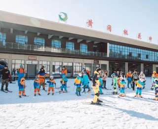 冰雪邀约，暖泉相候！冰雪黄冈玩出冬日新高度