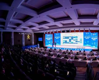 江岸绿色生态经济规模逾400亿元 四大“国字号”在汉发布数智场景英雄帖