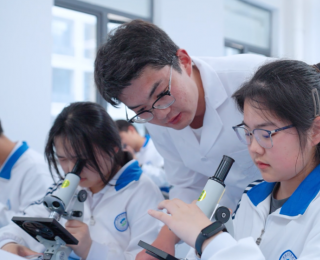 半月谈丨从单个神话缔造到群体崛起：“县中振兴”，黄冈又行了!