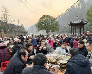 恩施观察丨村里那锅汤，为何越煮越香？