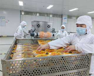 每天生产4000碗！襄阳腊八粥抢鲜上线