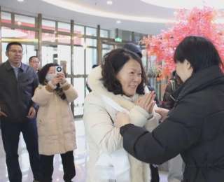 今年首批湖北康养团抵达新疆双河，体验兵团风情温泉康养