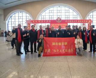 湖北26个火车站联动！“文化列车千里行”点亮春运回家路