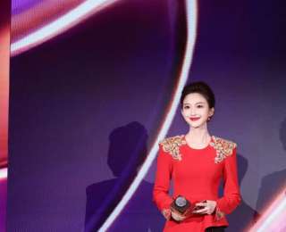 春晚主持人上新！39岁刘心悦是谁？