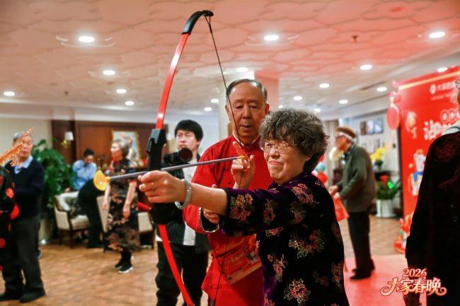 “大家春晚”温情启幕,点亮万家团圆时刻 “大家春晚”温情启幕,点亮万家团圆时刻