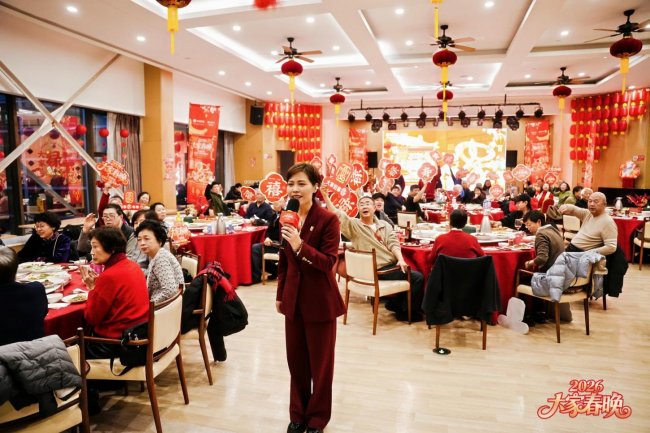 “大家春晚”温情启幕,点亮万家团圆时刻 “大家春晚”温情启幕,点亮万家团圆时刻