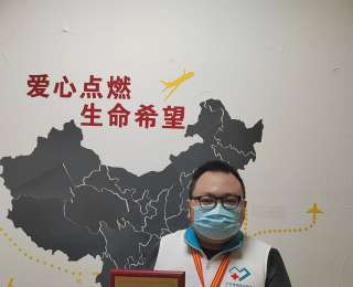 为捐出“生命的种子”，他每日骑行30公里一个月暴瘦12斤