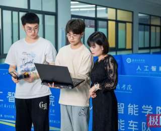 为民宿装上“智慧大脑”，武汉工商学院学生自主研发民宿智能系统