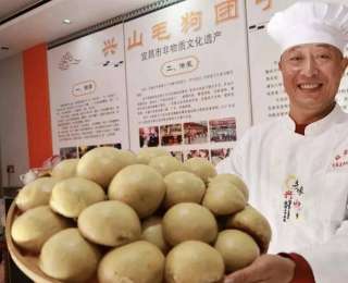 邹大兴：守一团烟火，传一味乡愁——兴山毛狗团子的坚守者