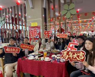 留校过年不孤单！华科大“家宴”开席，中外学子共话团圆