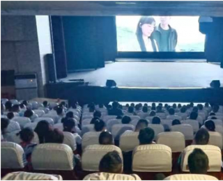 看电影过大年 竹山红色光影盛宴温情惠民