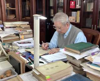 一生献给冷门绝学，留下四部传世大典——记武汉大学人文社会科学资深教授宗福邦