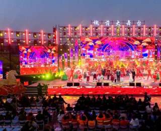 策马主城歌盛世，引领澴川庆新春——孝南区2026年百姓春晚璀璨上演