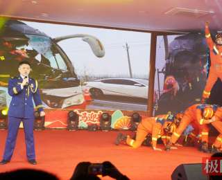 一场迎春晚会，亮出了红门精神——湖北荆州消防载歌载舞迎新春