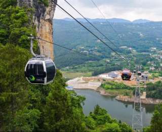 恩施一景区推出惠民年票，让跨清江索道变身两岸乡亲“空中公交”